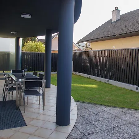 House Stars * Ljubljana